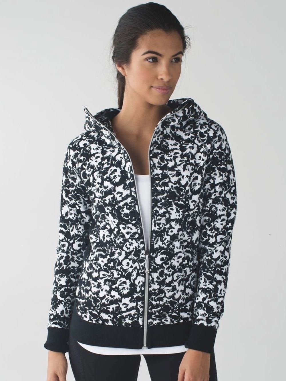 Lululemon Scuba Hoodie III Fleur Sombre White Black Floral 6 - Cotton Fleece